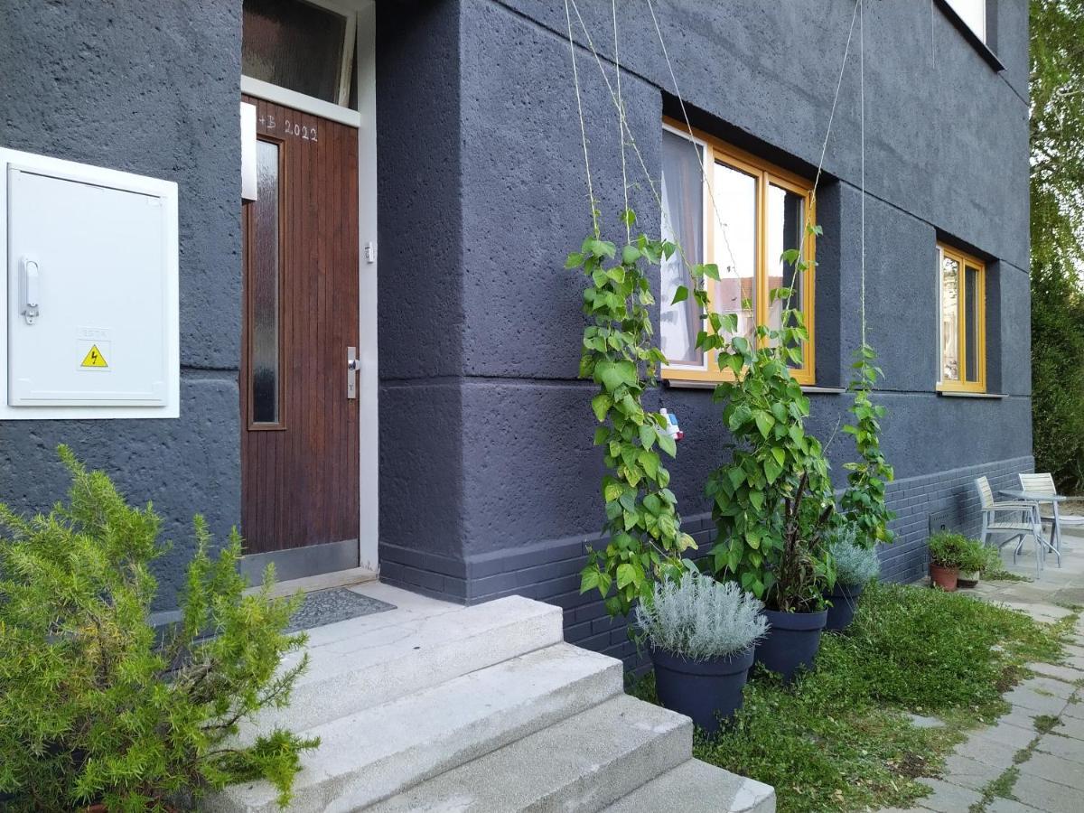 Apartman S Klavirem Ледніце Екстер'єр фото